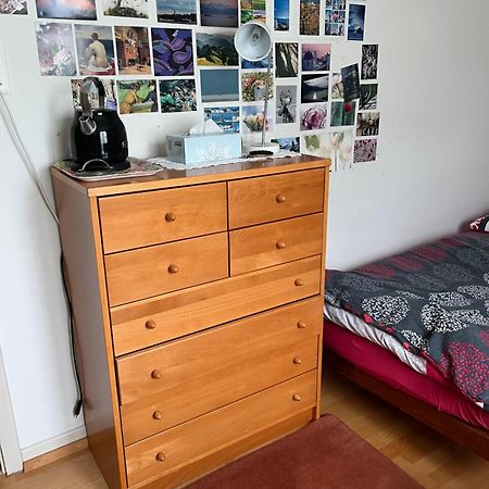 Ruhiges Gästezimmer Winterthur Exterior foto